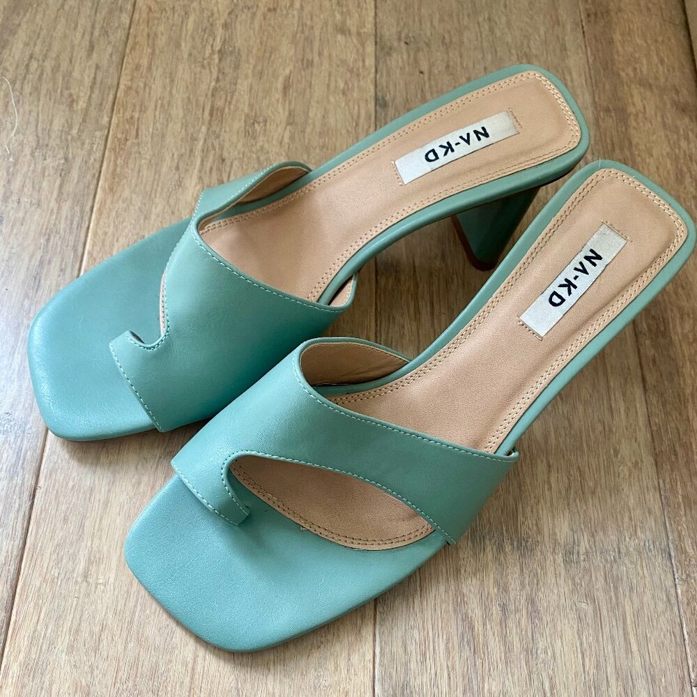 NA-KD Toe Strap Mules